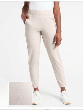 Athleta Brooklyn Textured Jogger Size 4